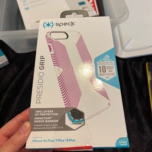 Speck iphone 8 phone case